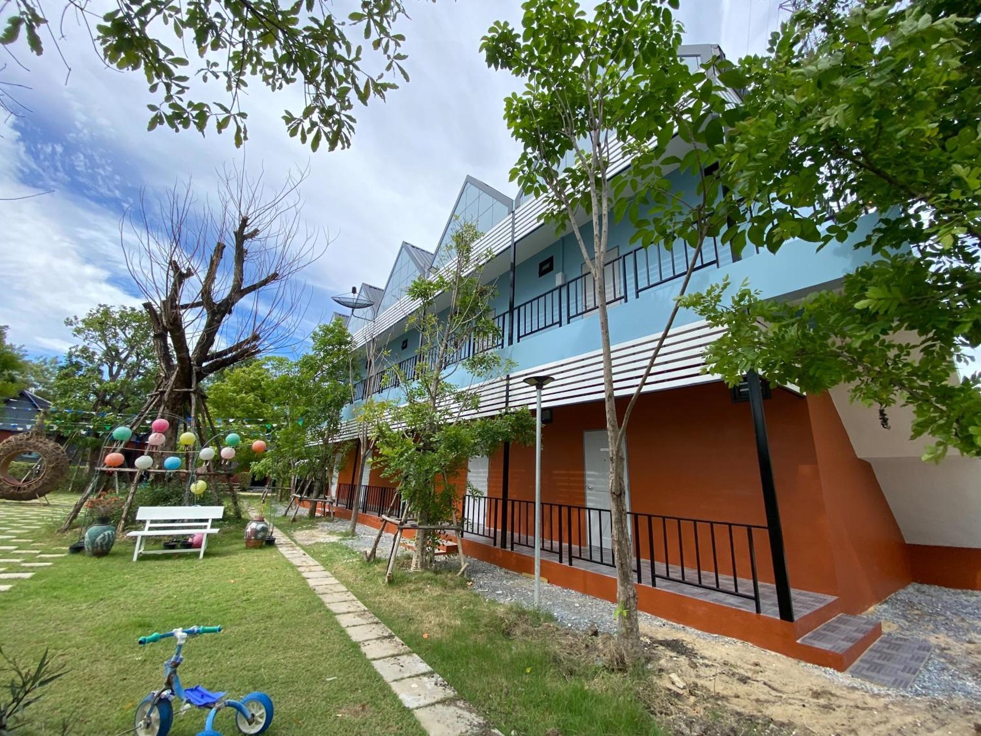 I Am Cottage เฮือนแก้วมณี Nakhon Pathom Exterior photo