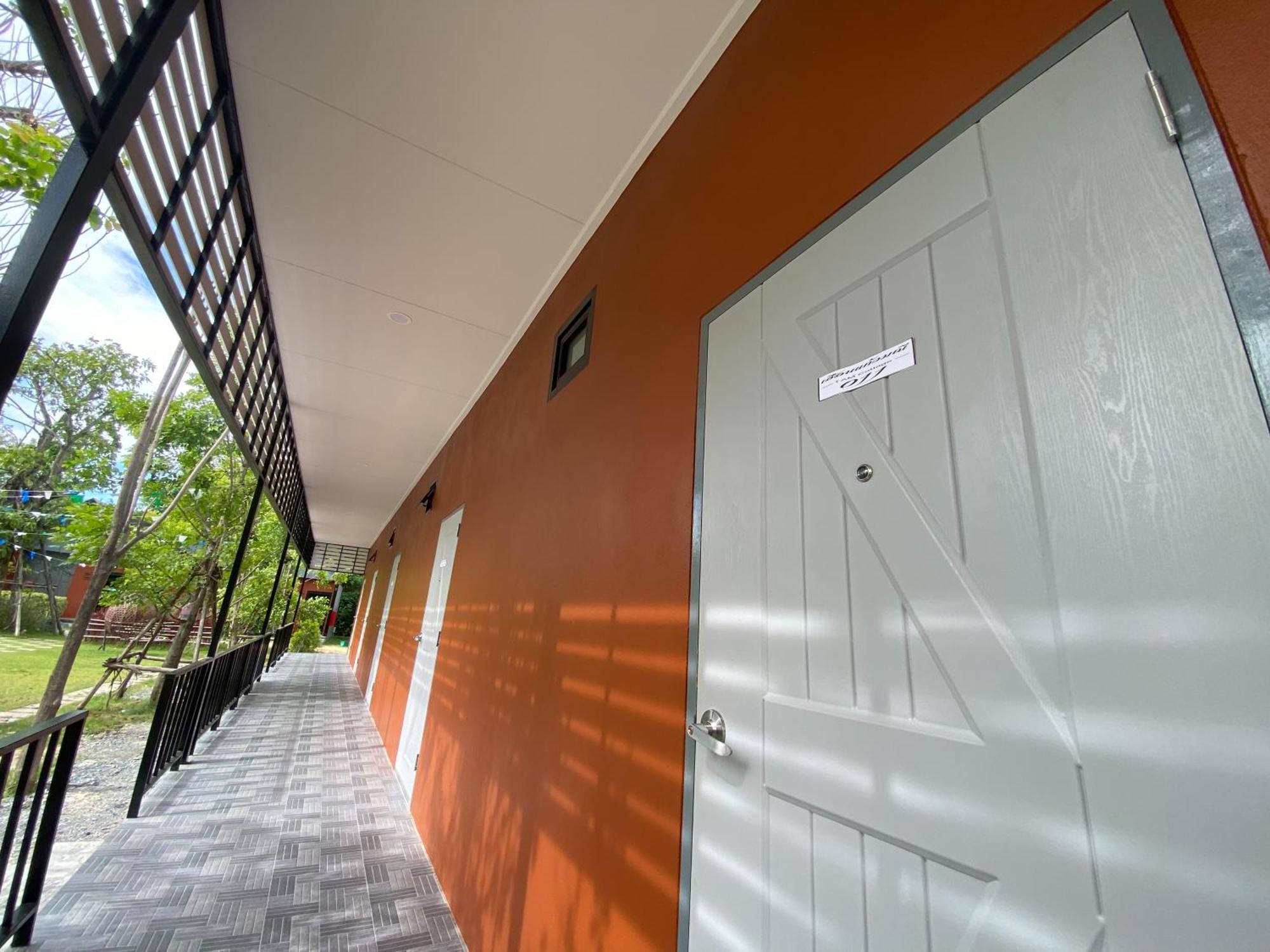 I Am Cottage เฮือนแก้วมณี Nakhon Pathom Exterior photo